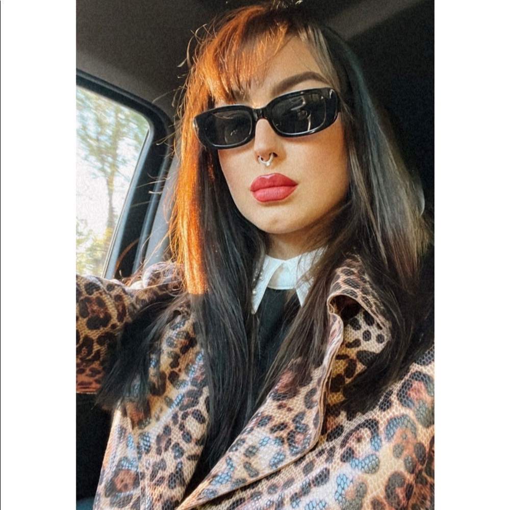 Meet your Posher, Bailey shey